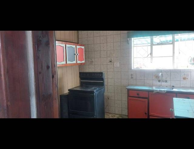 3 BEDROOM HOUSE FOR SALE IN KENSINGTON